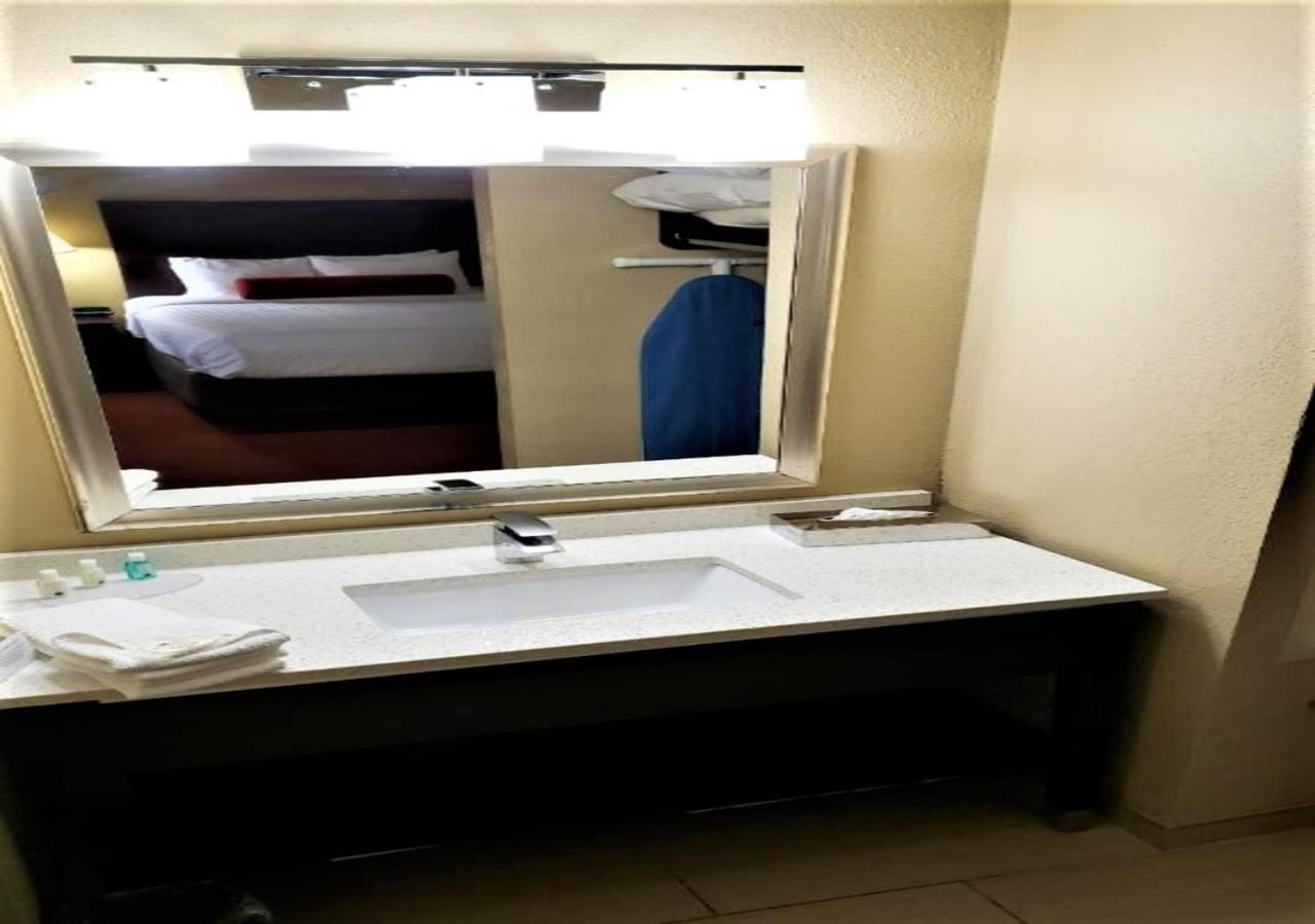 Quality Suites Nashville Airport Eksteriør bilde